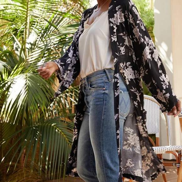 Spiritual gangster floral kimono - Picture 2 of 4